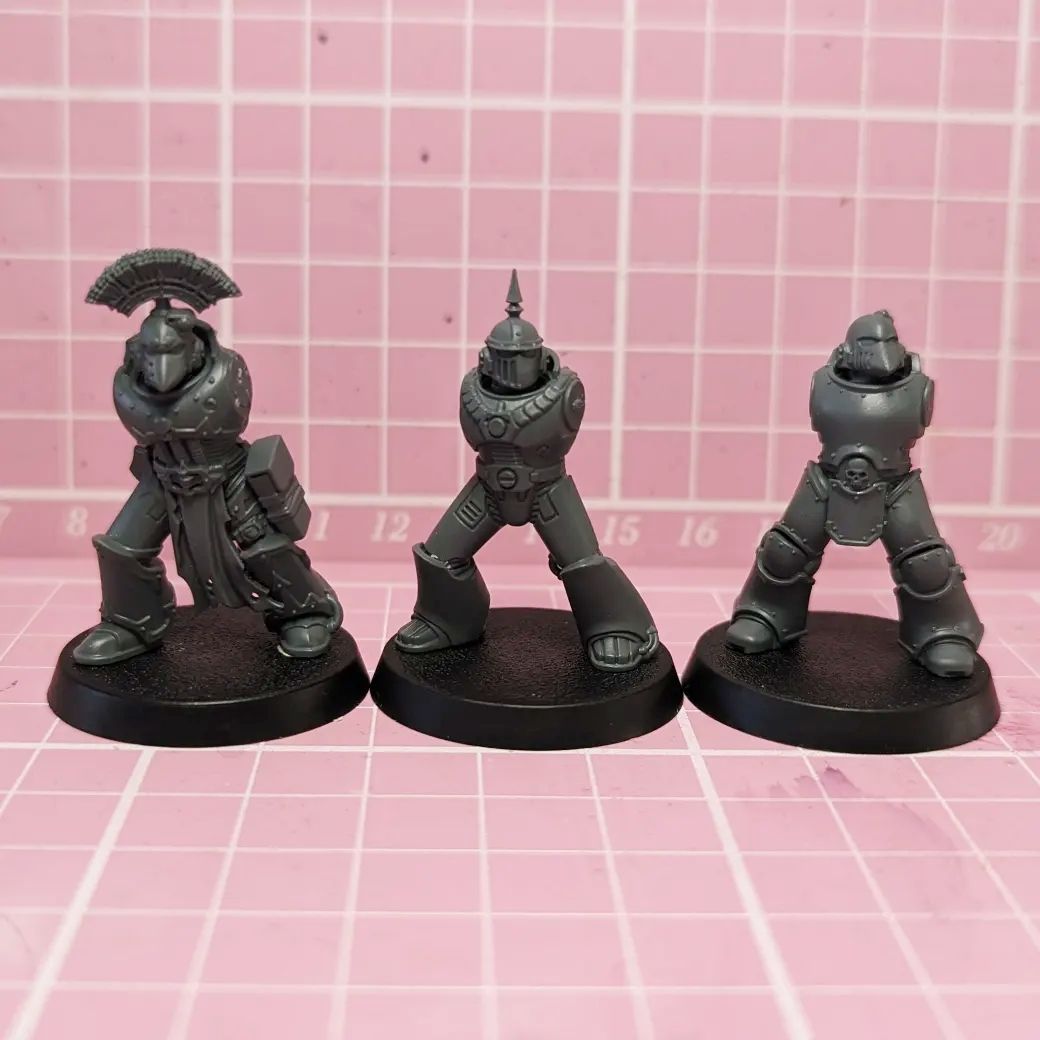 Horus Heresy MkIII, MkVI, Warhammer 40k Chaos Space Marine Size Comparison