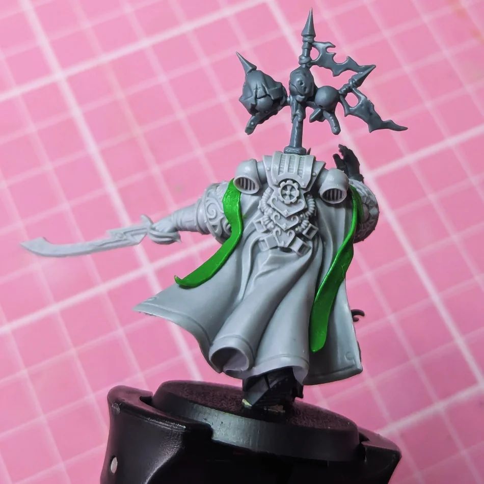 Emperors Children and Creations of Bile Chosen Chaos Space Marine Kitbash with Horus Heresy Tactical Marines, MkIII Armour and Captain Lucius with Hedonites of Slaanesh Myrmidesh Painbringer pieces - greenstuff cape trailers or streamers